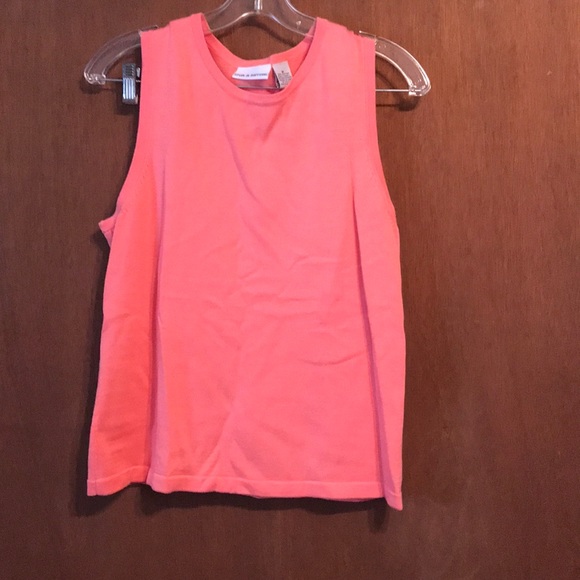 Top - Picture 2 of 2